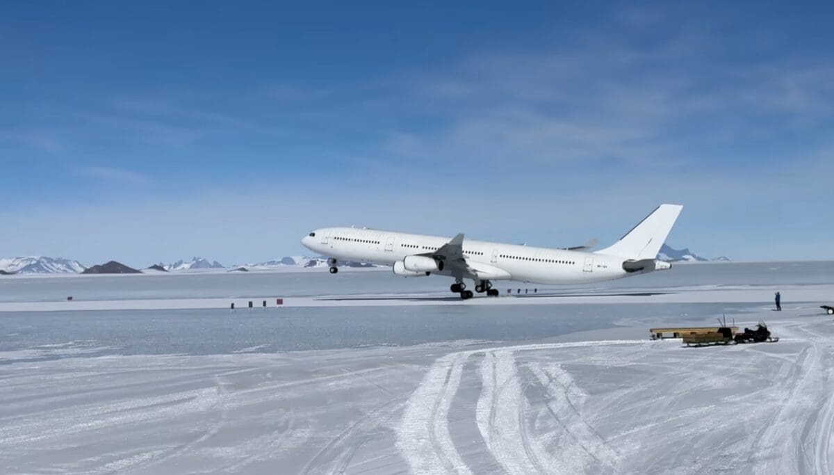 Plane lands in Antarctica.